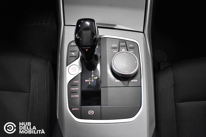 BMW 318d 48V Touring Business Advantage